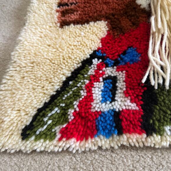 Indian Chieftain Native American Warrior Headdress Latch Hook Rug 34" Western - Picture 7 of 13